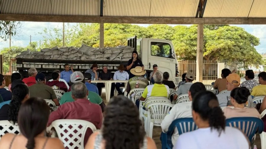 Mais de 2 mil produtores recebem condicionadores...