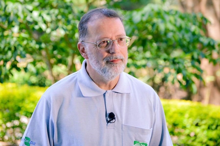 Idealizador do programa Balde Cheio, Artur Chinelato deixa legado à pecuária leiteira brasileira