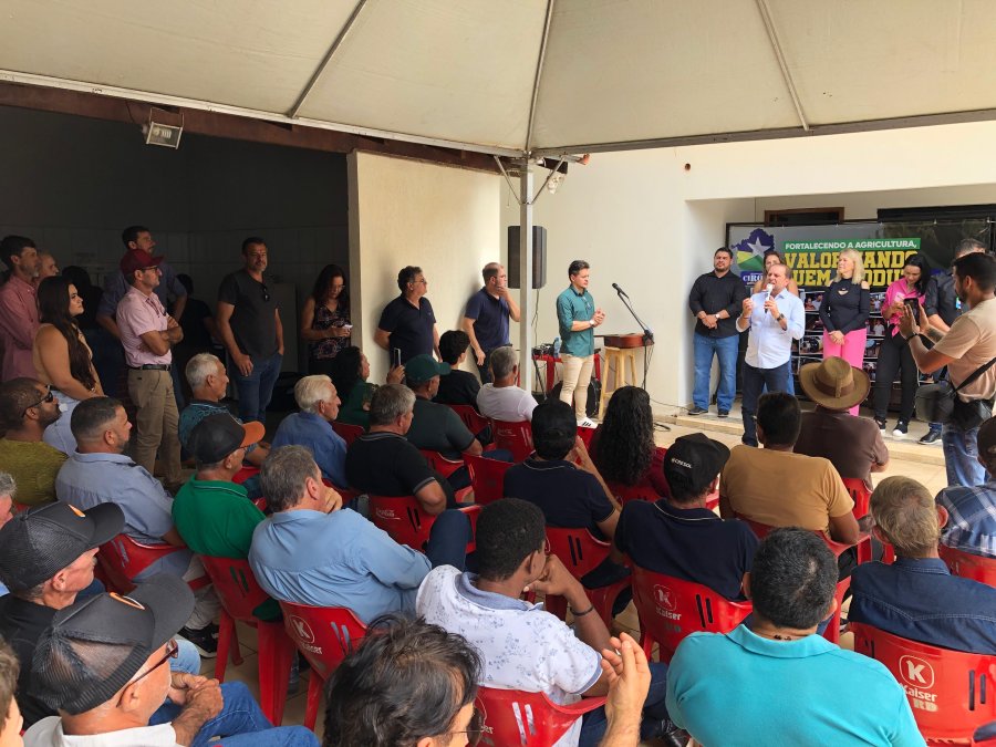 Cirone ouve agricultores e fortalece parceria com associações